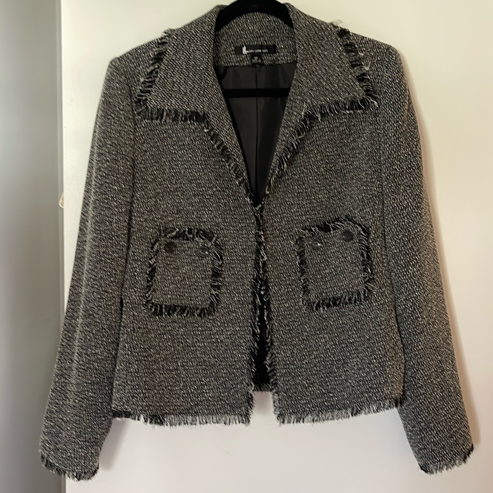 Larry Levine Lined Black/white Marled Fringe Blazer Size 10